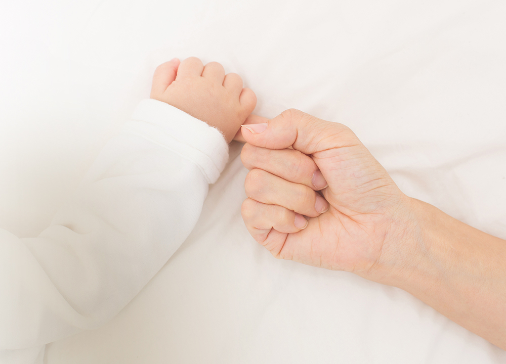 新しい命を迎え、育む喜びをともに～妊娠・出産から子育てまで寄り添ってサポートします。～