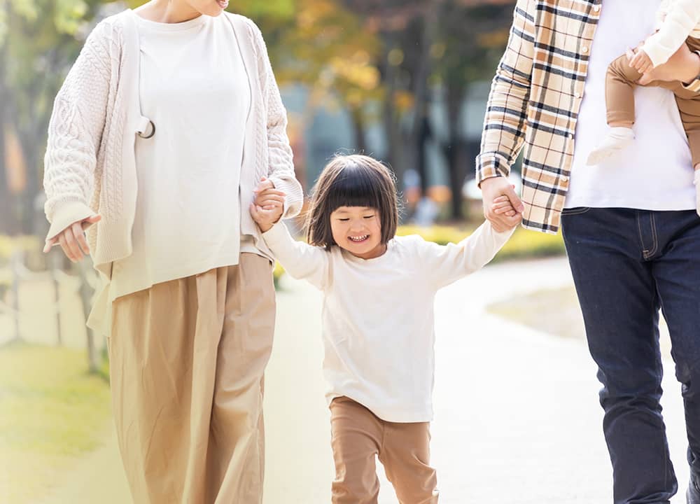 新しい命を迎え、育む喜びをともに～妊娠・出産から子育てまで寄り添ってサポートします。～